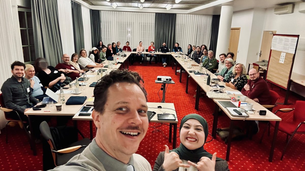 Handlungssicher mit KI & Social Media: Netzwerktreffen “Schulische Radikalisierungsprävention im digitalen Zeitalter“, 19.-20.11.2025 in Fulda